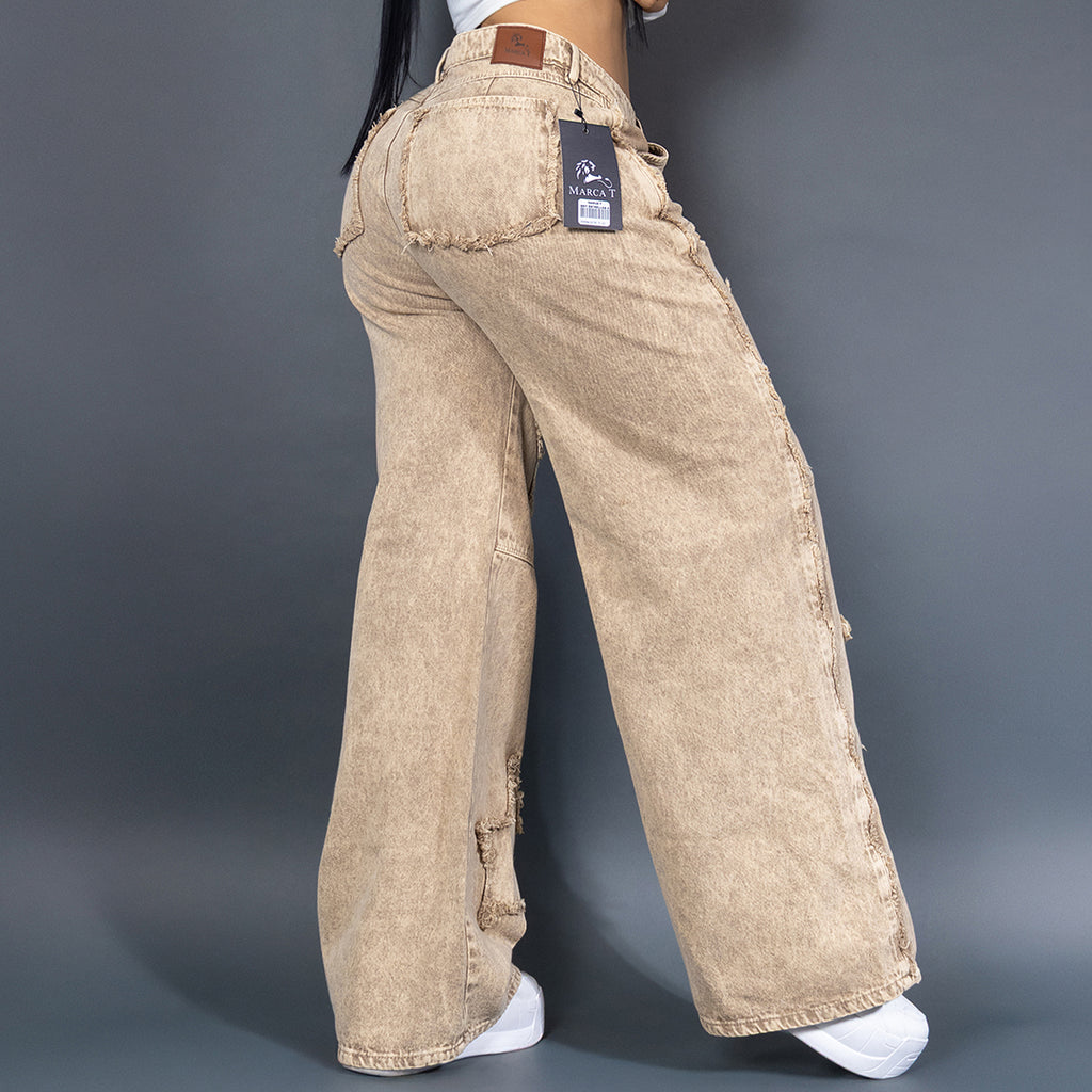 Jean Beige “Raw Confidence” – Marca T